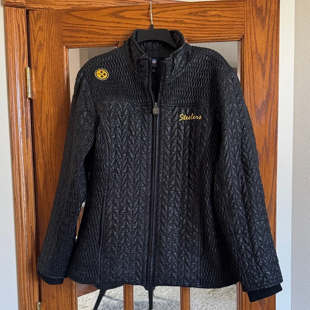 Women's Black Quilted Steelers Jacket - Picture 6 of 7